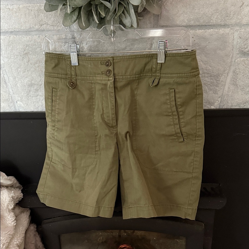 Talbots Khaki green Women's Bermudas shorts, summer, daily wear, classic, preppy